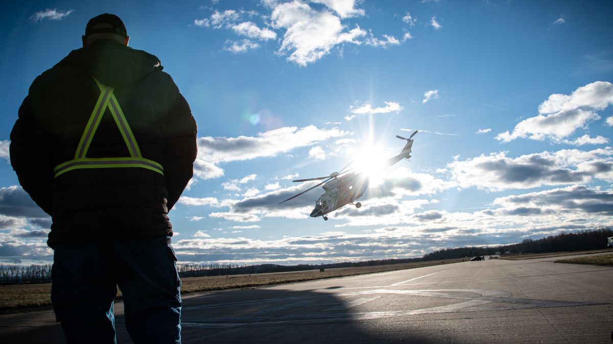 Plány kvůli gigafactory: Letecká záchranka v Líních zatím zůstane